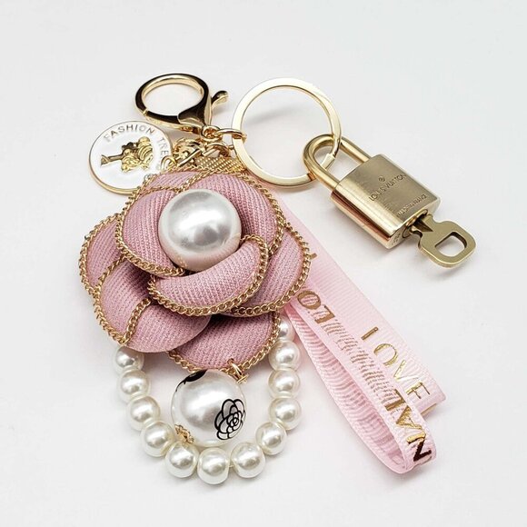 Authentic Louis Vuitton Lock & Key with unbranded Bagcharm, Keycharm, Keychain - Picture 2 of 8